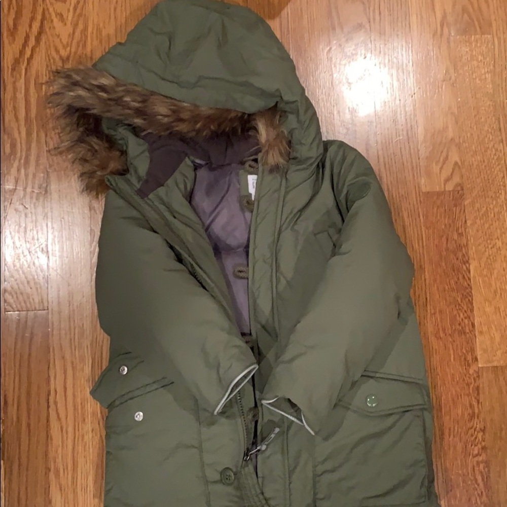Gap kids toddler puffer jacket with fur hood